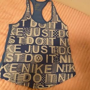 Nike tee top